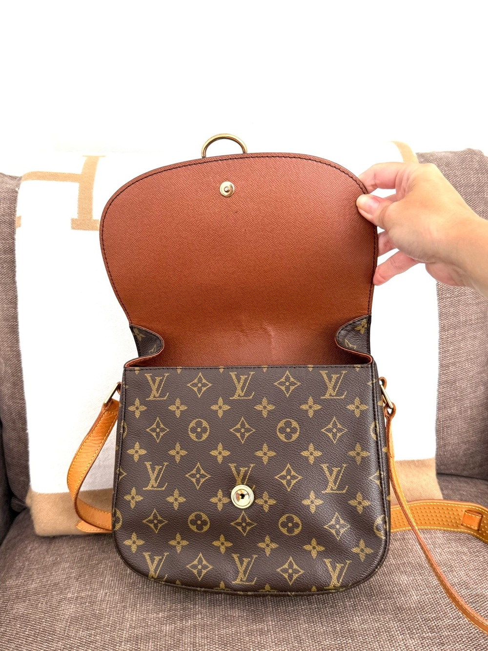 Authentic Louis Vuitton Saint Cloud GM Crossbody Bag M51242 brown monogram LV - Picture 6 of 16